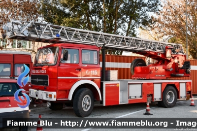 Fiat Iveco 160NC
Vigili del Fuoco
Comando Provinciale di Ravenna
Distaccamento Permanente di Faenza
AutoScala allestimento Iveco Magirus
VF 14214
Parole chiave: Fiat-Iveco 160NC VF14214 Santa Barbara_2019