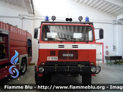 Iveco 80-17
Vigili del Fuoco
Comando Provinciale di Bologna
Distaccamento Permanente di Zola Predosa (BO)
Allestimento Baribbi
VF 15104
Parole chiave: Iveco 80-17 VF15104