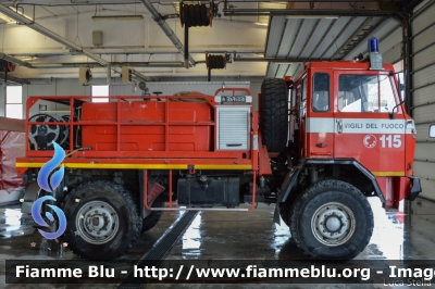 Iveco 80-16
Vigili del Fuoco
Comando Provinciale di Parma
Allestimento Baribbi
Ricondizionato Fortini
VF 15106
Parole chiave: Iveco 80-16 VF15106