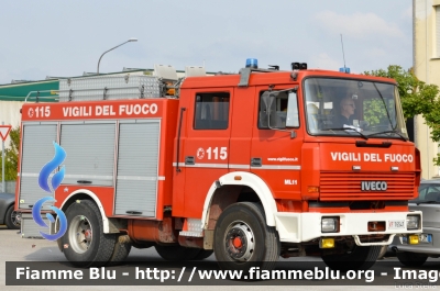 Iveco 190-26
Vigili del Fuoco
Comando Provinciale di Bologna
Distaccamento Volontario di Molinella
AutoPompa Serbatoio allestimento Baribbi
VF 16541
Parole chiave: Iveco 190-26 VF16541