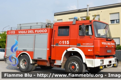 Iveco 190-26
Vigili del Fuoco
Comando Provinciale di Bologna
Distaccamento Volontario di Molinella
AutoPompa Serbatoio allestimento Baribbi
VF 16541
Parole chiave: Iveco 190-26 VF16541