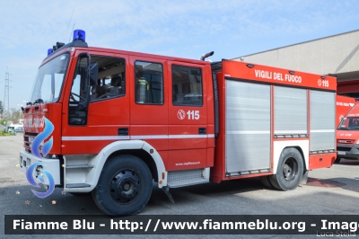 Iveco EuroFire 150E27 I serie
Vigili del Fuoco
Comando Provinciale di Parma
AutoPompaSerbatoio allestimento Iveco-Magirus 
Ricondizionato Fortini
VF 18440
Parole chiave: Iveco EuroFire_150E27_Iserie VF18440