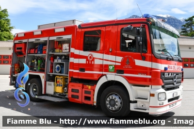 Mercedes-Benz Actros 1841 II serie
Vigili del Fuoco
Unione Distrettuale Alto Garda e Ledro
Corpo Volontario di Riva del Garda (TN)
AutoPompaSerbatoio allestimento Bai
VF 1A1 TN
Parole chiave: Mercedes-Benz Actros_1841_IIserie VF1A1TN