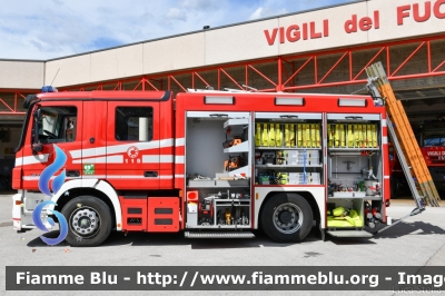 Mercedes-Benz Actros 1841 II serie
Vigili del Fuoco
Unione Distrettuale Alto Garda e Ledro
Corpo Volontario di Riva del Garda (TN)
AutoPompaSerbatoio allestimento Bai
VF 1A1 TN
Parole chiave: Mercedes-Benz Actros_1841_IIserie VF1A1TN