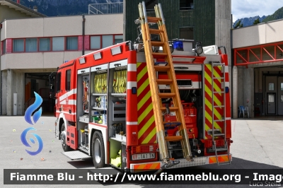 Mercedes-Benz Actros 1841 II serie
Vigili del Fuoco
Unione Distrettuale Alto Garda e Ledro
Corpo Volontario di Riva del Garda (TN)
AutoPompaSerbatoio allestimento Bai
VF 1A1 TN
Parole chiave: Mercedes-Benz Actros_1841_IIserie VF1A1TN