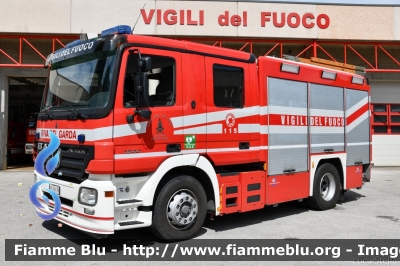 Mercedes-Benz Actros 1841 II serie
Vigili del Fuoco
Unione Distrettuale Alto Garda e Ledro
Corpo Volontario di Riva del Garda (TN)
AutoPompaSerbatoio allestimento Bai
VF 1A1 TN
Parole chiave: Mercedes-Benz Actros_1841_IIserie VF1A1TN