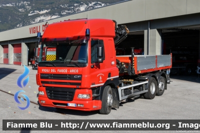 Daf CF 85.460 I serie
Vigili del Fuoco
Unione Distrettuale Alto Garda e Ledro
Corpo Volontario di Arco (TN)
VF 1H5 TN
Parole chiave: Daf CF 85.460 I serie VF1H5TN