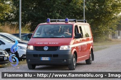 Volkswagen Transporter T5
Vigili del Fuoco
Distretto di Trento
Corpo Volontario di Lavis (TN)
VF 1H7 TN
Parole chiave: Volkswagen Transporter_T5 VF1H7TN