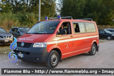 Volkswagen Transporter T5
Vigili del Fuoco
Distretto di Trento
Corpo Volontario di Lavis (TN)
VF 1H7 TN
Parole chiave: Volkswagen Transporter_T5 VF1H7TN