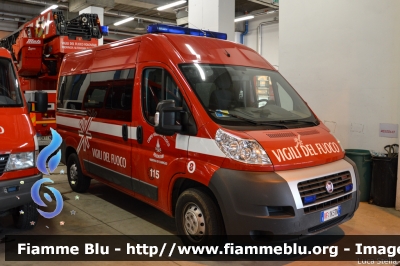 Fiat Ducato X250
Vigili del Fuoco
Distretto delle Giudicarie
Corpo Volontario di Madonna di Campiglio (TN)
VF 1K3 TN
Parole chiave: Fiat Ducato_X250 VF1K3TN