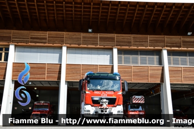 Man TGS 18.440 I serie
Vigili del Fuoco
Unione Distrettuale di Cles
Corpo Volontario di Cles (TN)
Allestimento Ziegler
VF 1L5 TN
Parole chiave: Man TGS_18.440_Iserie VF1L5TN