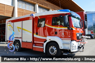 Man TGS 18.440 I serie
Vigili del Fuoco
Unione Distrettuale di Cles
Corpo Volontario di Cles (TN)
Allestimento Ziegler
VF 1L5 TN
Parole chiave: Man TGS_18.440_Iserie VF1L5TN