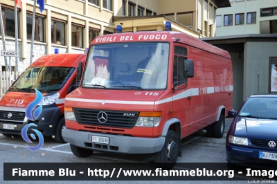 Mercedes-Benz Vario 612D
Vigili del Fuoco
Comando Provinciale di Varese
VF 20698
Parole chiave: Mercedes-Benz Vario_612D VF20698