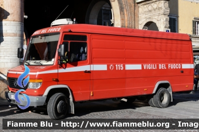 Mercedes-Benz Vario 612D
Vigili del Fuoco
Comando Provinciale di Ferrara
VF 20709
Parole chiave: Mercedes-Benz Vario_612D VF20709 Santa_Barbara_2019