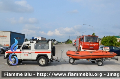 Land Rover Defender 90
Vigili del Fuoco
Comando Provinciale di Bologna
Distaccamento Volontario di Molinella
Fornitura Protezione Civile 
Regionale Emilia Romagna
VF 22046
Parole chiave: Land-Rover Defender_90 VF22046