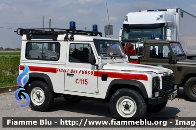 Land Rover Defender 90
Vigili del Fuoco
Comando Provinciale di Bologna
Distaccamento Volontario di Molinella
Fornitura Protezione Civile 
Regionale Emilia Romagna
VF 22046
Parole chiave: Land-Rover Defender_90 VF22046