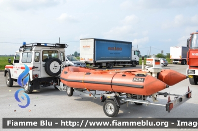 Land Rover Defender 90
Vigili del Fuoco
Comando Provinciale di Bologna
Distaccamento Volontario di Molinella
Fornitura Protezione Civile 
Regionale Emilia Romagna
VF 22046
Parole chiave: Land-Rover Defender_90 VF22046