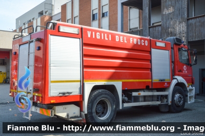 Mercedes-Benz Atego 1828 I serie
Vigili del Fuoco
Comando Provinciale di Parma
AutoBottePompa allestimento Bai
VF 22574
Parole chiave: Mercedes-Benz Atego_1828_Iserie VF22574