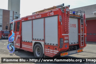 Iveco Stralis AF190S40 I serie
Vigili del Fuoco
Comando Provinciale di Parma
AutoPompaSerbatoio allestimento Iveco-Magirus
Ricondizionata Fortini
VF 23698
Parole chiave: Iveco Stralis_AF190S40_Iserie VF23698