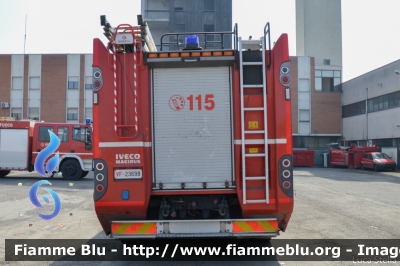 Iveco Stralis AF190S40 I serie
Vigili del Fuoco
Comando Provinciale di Parma
AutoPompaSerbatoio allestimento Iveco-Magirus
Ricondizionata Fortini
VF 23698
Parole chiave: Iveco Stralis_AF190S40_Iserie VF23698