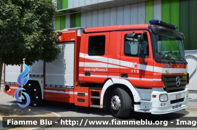 Mercedes-Benz Actros 1841 II serie
Vigili del Fuoco 
Comando Provinciale di Milano
Distaccamento Cittadino di Via Darwin
AutoPompaSerbatoio allestimento BAI
Ricondizionata Fortini
VF 24473
Parole chiave: Mercedes-Benz Actros_1841_IIserie VF24473