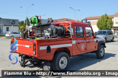 Land Rover Defender 130
Vigili del Fuoco
Comndo Provinciale di Ferrara
Distaccamento Volontario di Copparo
VF 25481
Parole chiave: Land-Rover Defender_130 VF25481