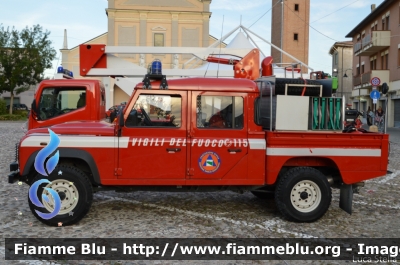 Land Rover Defender 130
Vigili del Fuoco
Comando Provinciale di Ferrara
Distaccamento Volontario di Copparo
VF 25481
Parole chiave: Land-Rover Defender_130 VF25481