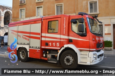 Volvo FL 290 III serie
Vigili del Fuoco
Comando Provinciale di Verona
AutoPompaSerbatoio
Allestimento BAI
VF 27030
Parole chiave: Volvo FL_290_IIIserie VF27030