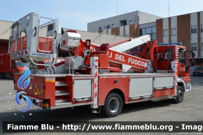 Iveco EuroCargo 110EL22 III serie
Vigili del Fuoco
Comando Provinciale di Parma
Piattaforma aerea ribassata 
da 30 metri di sviluppo massimo
Allestimento Multitel-Pagliero
VF 27188
Parole chiave: Iveco EuroCargo_110EL22_IIIserie VF28188