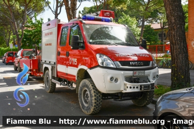 Iveco Daily 55S17 4x4 IV serie restyle
Vigili del Fuoco
Comando Provinciale di Piacenza
Colonna Mobile Regionale
Polisoccorso allestimento Iveco-Magirus
VF 27213
Parole chiave: Iveco Daily_55S17_4x4_IV_serie_restyle VF27213