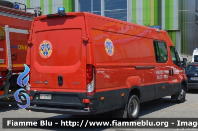 Iveco Daily VI serie
Vigili del Fuoco
Comando Provinciale di Milano - Via Messina
Nucleo N.B.C.R.
Allestimento Magirus
VF 27374
Parole chiave: Iveco Daily_VIserie VF27374