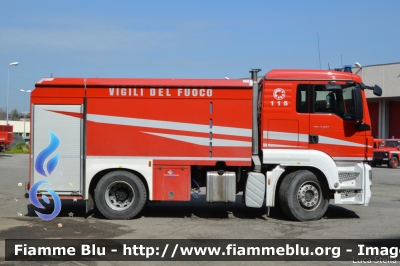 Man TGS 18.320 I serie
Vigili del Fuoco
Comando Provinciale di Parma
AutoBottePompa
Allestimento BAI
VF 28004
Parole chiave: Man TGS_18.320_Iserie VF28004