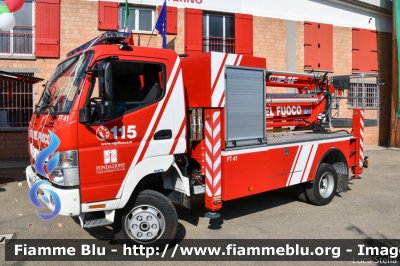 Mitsubishi Fuso Canter 4x4 III serie
Vigili del Fuoco
Comando Provinciale di Bologna
Distaccamento Volontario di Fontanelice
Piattaforma Cela 24 metri
VF 28021
Parole chiave: Mitsubishi-Fuso Canter_4x4_IIIserie VF28021