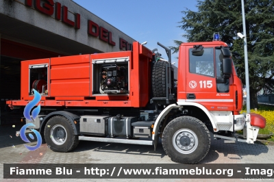 Iveco EuroCargo 150E30 4x4 III serie
Vigili del Fuoco
Comando Provinciale di Parma
Autocarro Scarrabile Allestimento Magirus-Molinari
VF28221
Parole chiave: Iveco EuroCargo_150E30_4x4_IIIserie VF28221