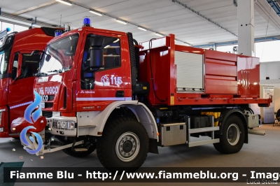 Iveco EuroCargo 150E30 4x4 III serie
Vigili del Fuoco
Comando Provinciale di Brescia
Autocarro Scarrabile Allestimento Magirus-Molinari
VF 28277
Parole chiave: Iveco EuroCargo_150E30_4x4_IIIserie VF28277 Reas_2018