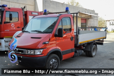 Iveco Daily III serie
Vigili del Fuoco
Comando Provinciale di Parma
VF 28231
Parole chiave: Iveco Daily_IIIserie VF28231