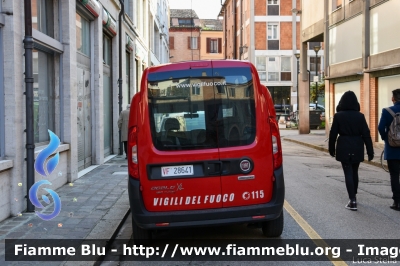 Fiat Doblò XL IV serie
Vigili del Fuoco
Comando Provinciale di Ferrara
VF 28641
Parole chiave: Fiat Doblò_XL_IVserie VF28641 Santa_Barbara_2019