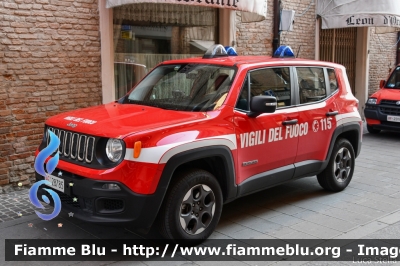 Jeep Renegade
Vigili del Fuoco
Comando Provinciale di Ferrara
VF 28785
Parole chiave: Jeep Renegade VF28785 Santa_Barbara_2019