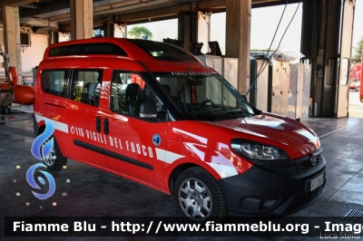 Fiat Doblò IV serie
Vigili del Fuoco
Comando Provinciale di Ravenna
Nucleo Sommozzatori
VF 28640
Parole chiave: Fiat Doblò_IVserie VF29640 Santa_BArbara_2019