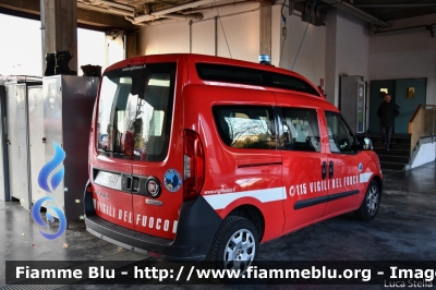 Fiat Doblò IV serie
Vigili del Fuoco
Comando Provinciale di Ravenna
Nucleo Sommozzatori
VF 28640
Parole chiave: Fiat Doblò_IVserie VF29640 Santa_BArbara_2019