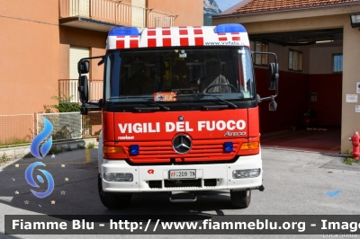 Mercedes-Benz Atego 1328
Vigili del Fuoco
Unione Distrettuale della Vallagarina
Corpo Volontario di Ala
Allestimento Rosenbauer
VF 2D9 TN
Parole chiave: Mercedes-Benz Atego_1328 VF2D9TN