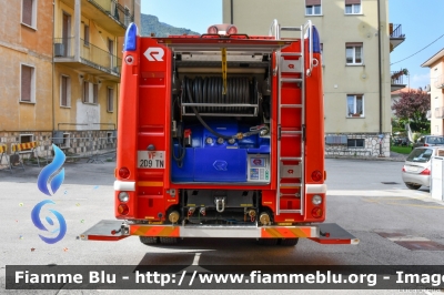 Mercedes-Benz Atego 1328
Vigili del Fuoco
Unione Distrettuale della Vallagarina
Corpo Volontario di Ala
Allestimento Rosenbauer
VF 2D9 TN
Parole chiave: Mercedes-Benz Atego_1328 VF2D9TN