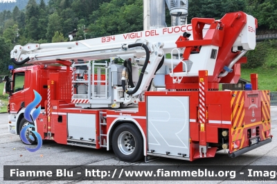 Scania P320 II serie
Vigili del Fuoco
Unione Distrettuale di Primiero
Assegnata al Corpo Volontario di Primiero (TN)
Allestimento Rosenbauer
VF 2L0 TN
Parole chiave: Scania P320_IIserie VF2L0TN