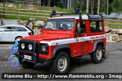 Land-Rover Defender 90
Vigili del Fuoco
Unione Distrettuale di Primiero
Corpo Volontario di San Martino di Castrozza (TN)
VF 2D0 TN
Parole chiave: Land-Rover Defender_90 VF2D0TN