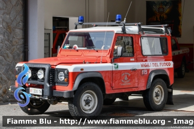 Land-Rover Defender 90
Vigili del Fuoco
Unione Distrettuale di Primiero
Corpo Volontario di San Martino di Castrozza (TN)
VF 2D0 TN
Parole chiave: Land-Rover Defender_90 VF2D0TN