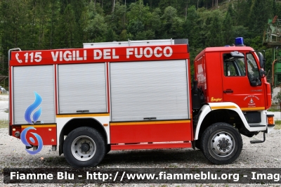 Man LE 14.280
Vigili del Fuoco
Unione Distrettuale di Primiero
Corpo Volontario di Canal San Bovo (TN)
Allestimento Ziegler
VF 2D8 TN
Parole chiave: Man LE_14.280 VF2D8TN