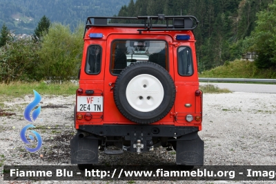 Land Rover Defender 110
Vigili del Fuoco
Unione Distrettuale di Primiero
Corpo Volontario di Canal San Bovo (TN)
VF 2E4 TN
Parole chiave: Land-Rover Defender_110 VF2E4TN