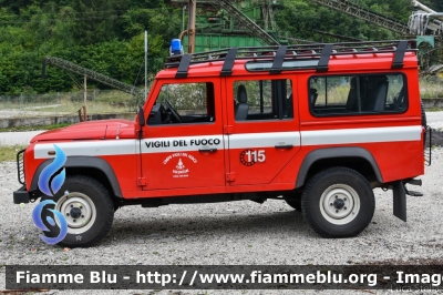 Land Rover Defender 110
Vigili del Fuoco
Unione Distrettuale di Primiero
Corpo Volontario di Canal San Bovo (TN)
VF 2E4 TN
Parole chiave: Land-Rover Defender_110 VF2E4TN