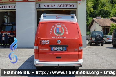 Volkswagen Transporter T5 restyle
Vigili del Fuoco
Distretto della Valsugana e Tesino
Corpo Volontario di Villa Agnedo (TN)
Allestimento Rosenbauer
VF 2J2 TN
Parole chiave: Volkswagen Transporter_T5_restyle VF2J2TN