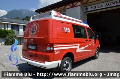 Volkswagen Transporter T5 restyle
Vigili del Fuoco
Distretto della Valsugana e Tesino
Corpo Volontario di Villa Agnedo (TN)
Allestimento Rosenbauer
VF 2J2 TN
Parole chiave: Volkswagen Transporter_T5_restyle VF2J2TN